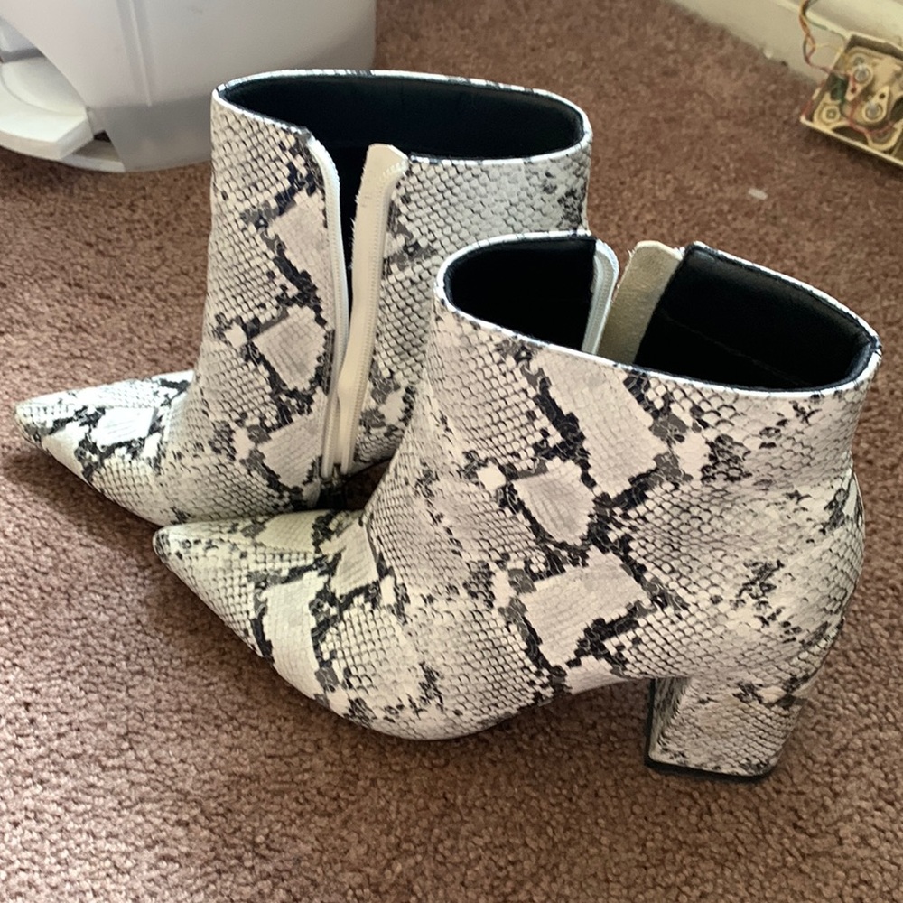 Princess Polly Snake Boots